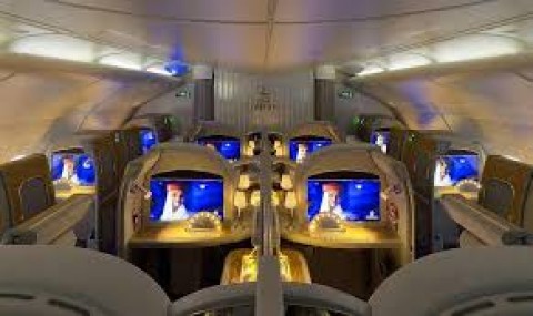 ببينيد/تجربه پرواز 22 هزار دلاری فرست کلاس امارات