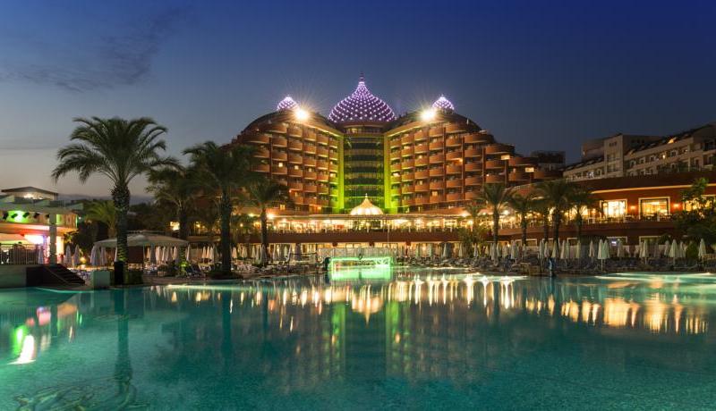 بهترین هتل های آنتالیا؛ از دلفین ایمپریال لارا تا پورتو بلو