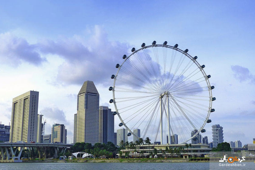 تفریح و هیجان در ارتفاع با چرخ و فلک پرنده سنگاپوری/عکس