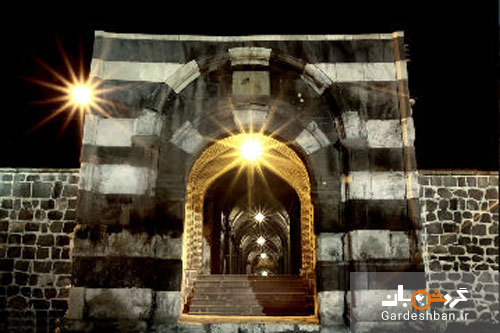 دروازه سنگی؛ورودی تاریخی شهر خوی/عکس