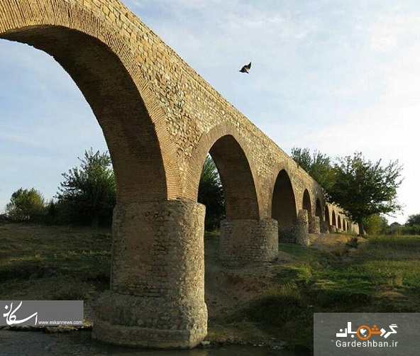 پل قلعه حاتم بنایی ساروجی بازمانده از دوره قاجار + تصاویر