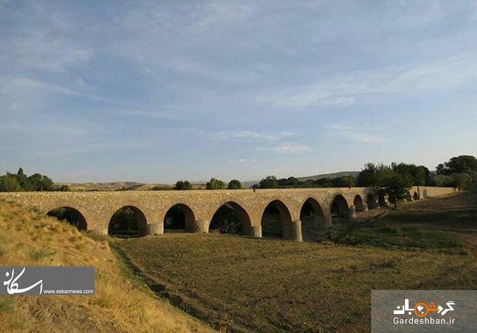 پل قلعه حاتم بنایی ساروجی بازمانده از دوره قاجار + تصاویر
