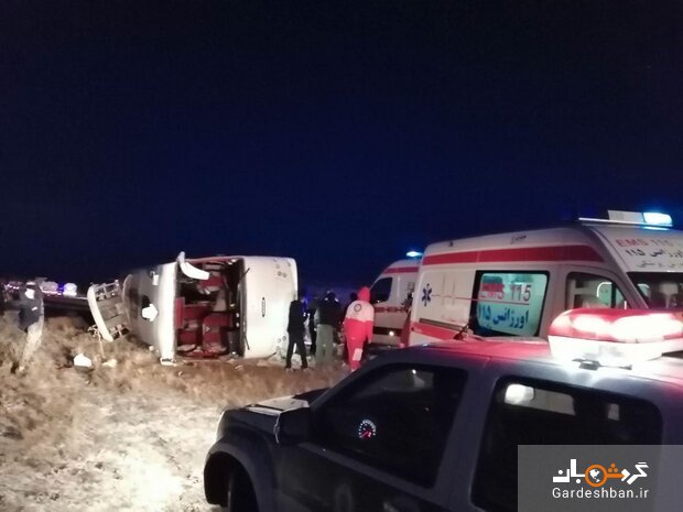 واژگونی اتوبوس در زنجان سه کشته برجای گذاشت +عکس