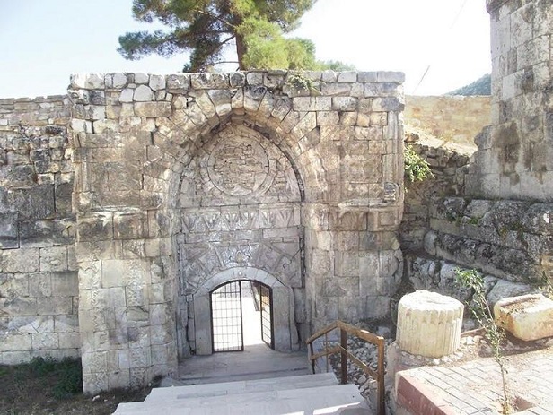 مرمتی که یک مسجد 800 ساله را از بین برد