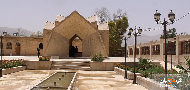 موزه و آرامگاه میرزا احمد نی ریزی+تصاویر