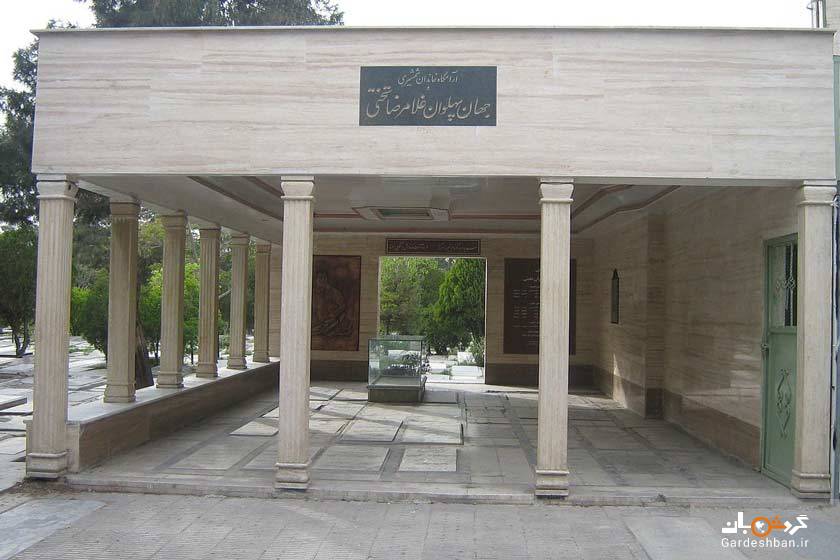آرامگاه غلامرضا تختی در قبرستان ابن بابویه/تصاویر