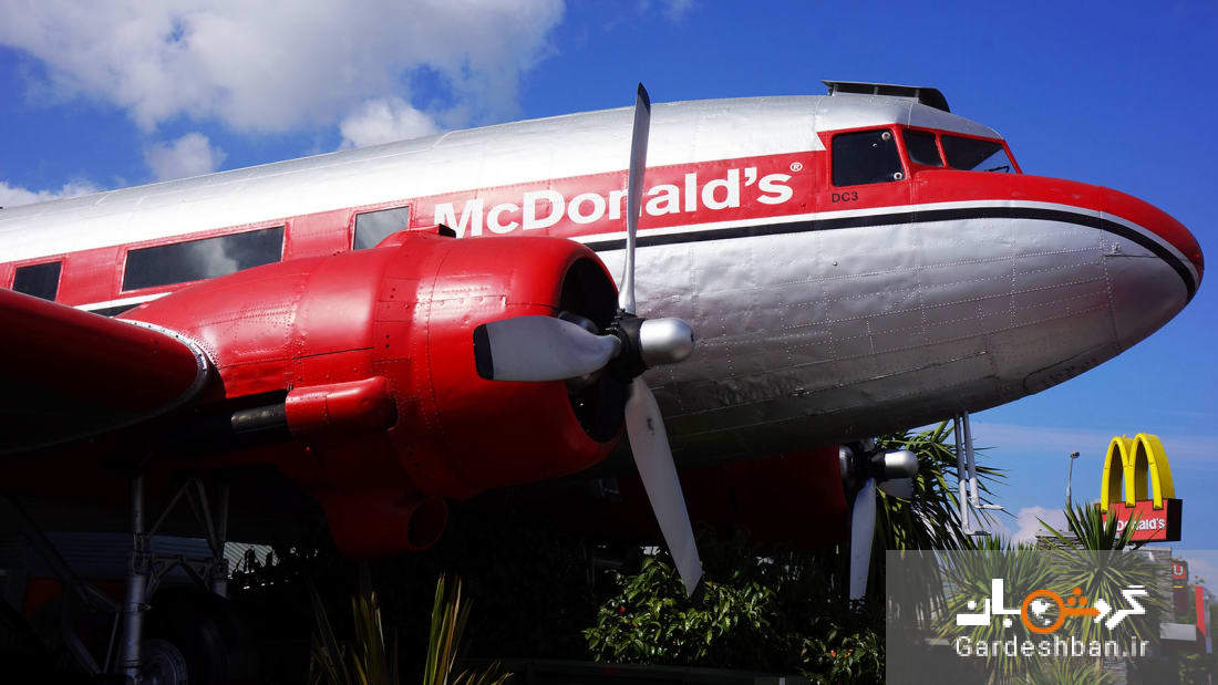 هواپیماهایی که در دوران بازنشستگی‌ رستوران شده‌اند/ تنها شعبه مک دونالد در داخل یک هواپیما را ببینید