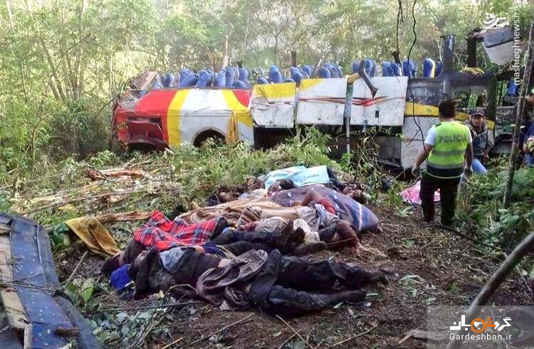 سقوط مرگبار اتوبوس به دره‌ای عمیق+عکس