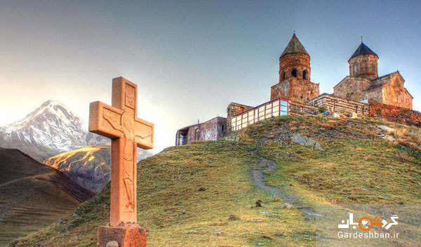 زیبایی های کلیسای ترینیتی گرگتی در نوک قله/تصاویر