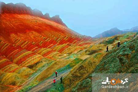 صخره های رنگی چین با قدمت میلیونی/تصاویر