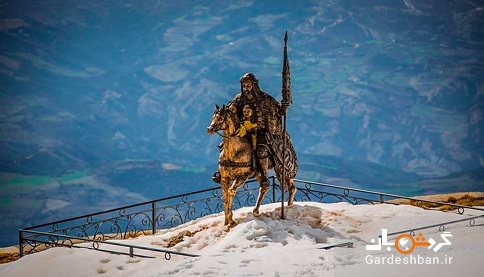مقام حضرت عباس (ع) در قله کوه آلبانی/تصاویر