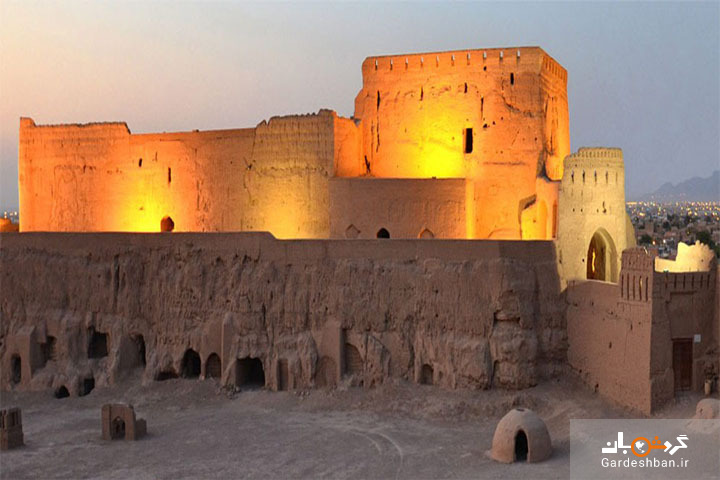 نارین قلعه؛ یادگاری باستانی در شهر میبد