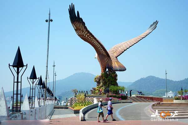 میدان عقاب از بهترین جاذبه های گردشگری در جزیره لانکاوی مالزی