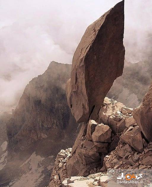 سنگ سماور از عجیب ترین صخره های ایران در علم کوه مازندران/عکس