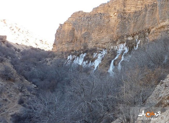 آبشار مورزیان از زیباترین آبشارهای یخی در استان فارس/عکس