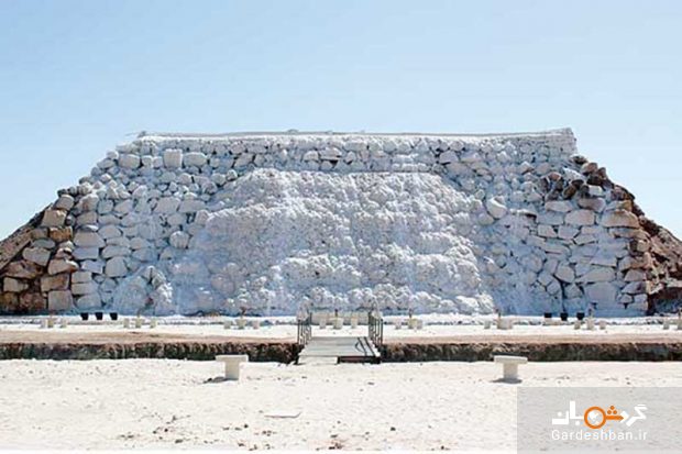 آبشار نمکی پتاس در شهرستان خور و بیابانک/عکس