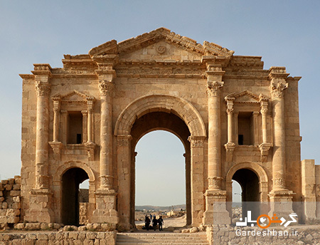 طاق هادریان از مشهورترین آثار تاریخی اردن+تصاویر
