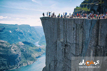 صخره پریکستولن از دیدنی ترین جاذبه های طبیعی نروژ+عکس