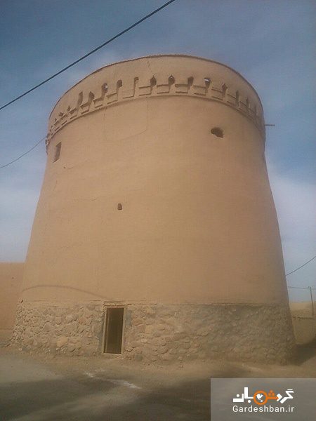 برج خواجه نعمت از آثار باقی مانده دوره صفوی