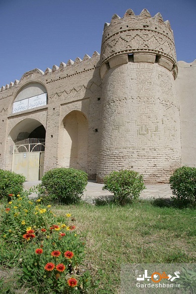 قلعه ناصری در ایرانشهر /عکس