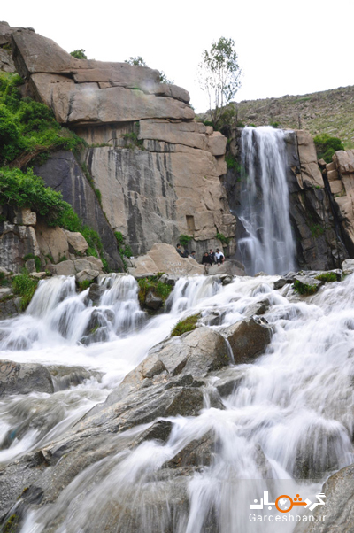 آبشار گنج‌نامه؛ جاذبه زیبای همدان+عکس