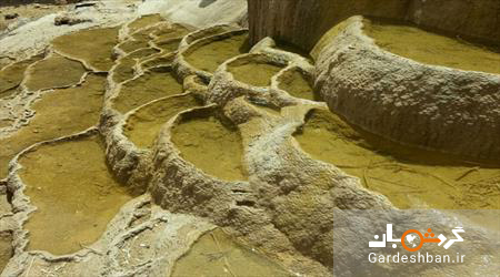 چشمه پلکانی نیوک؛از زیباترین پدیده‌های زمین‌شناسی در یزد/عکس