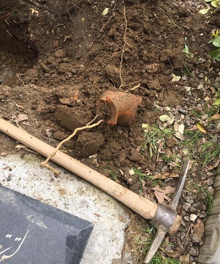 سفال تاریخی در قبر در حال حفر «کابلی» کشف شد