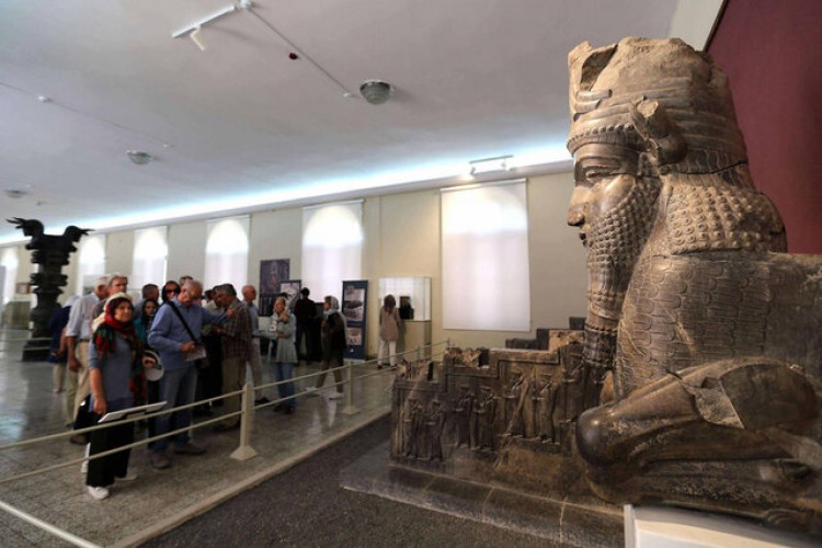 نرخ ورودیه موزه‌ها و اماکن تاریخی در سال ۱۴۰۰ گران می شود؟