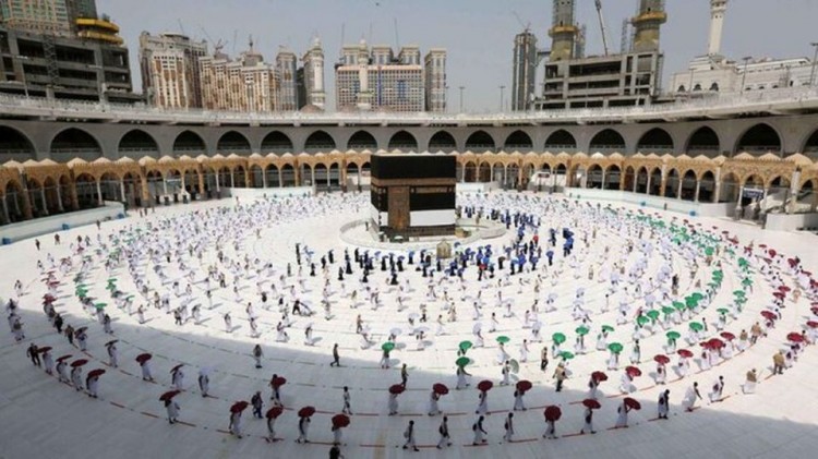 عربستان در تدارک برگزاری مراسم حج امسال/ تنها شهروندان و ساکنان مقیم عربستان در حج امسال شرکت می‌کنند