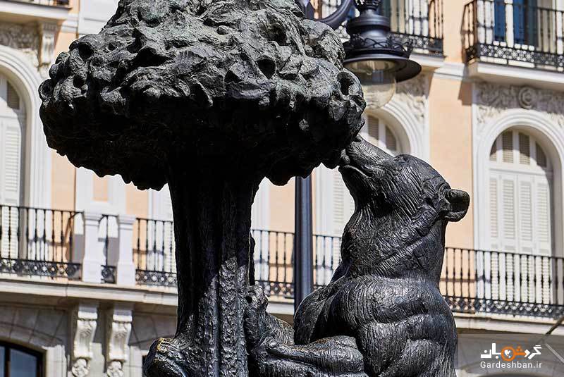 مجسمه خرس و درخت توت فرنگی؛ نماد شهر مادرید+عکس