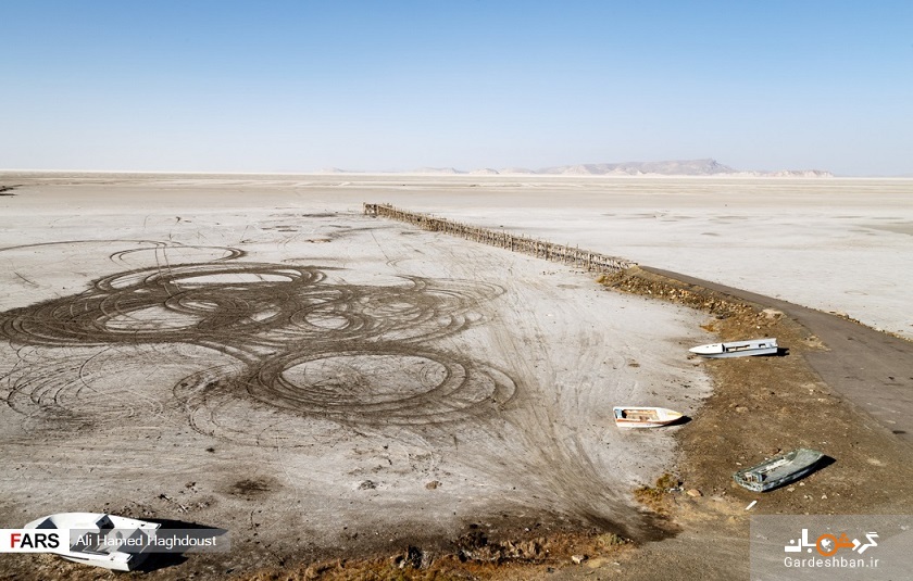 عکس/ بیدار شدن هیولای طوفان‌های نمکی در دریاچه ارومیه