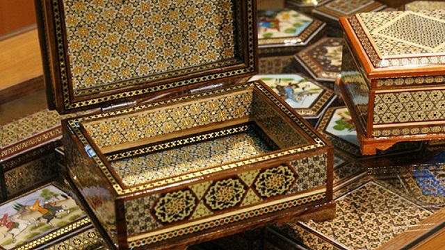 تصاویری از هنر دست هنرمندان اصفهان و یزد