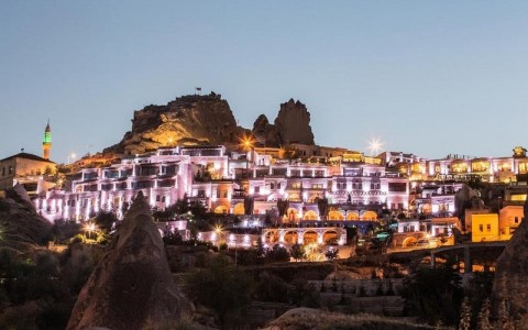 هتل کاپادوکیا کیو ریزورت اند اسپا؛ گزینه‌ای لوکس برای گذراندن تعطیلات در رشته کوه های ترکیه+ تصاویر