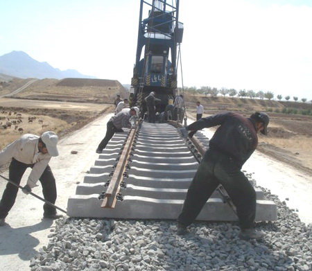 ساخت راه‌آهن شلمچه-بصره روی میز رییسی-الکاظمی