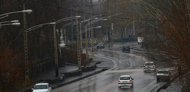 ترافیک روان در تمام جاده‌ها/ بارش باران در برخی از محورهای گیلان و مازندران