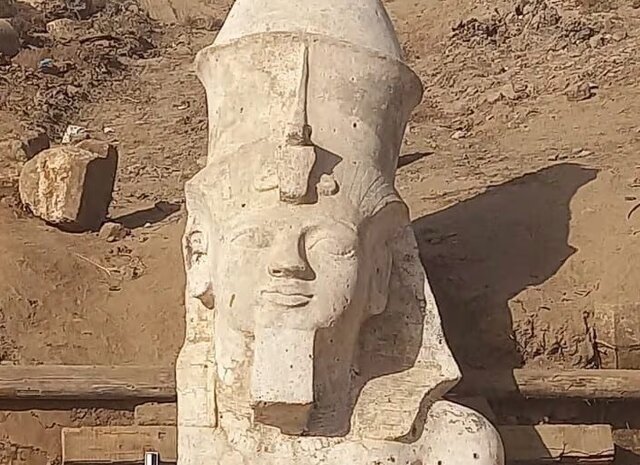 کشف مجسمه بزرگ فرعون+عکس