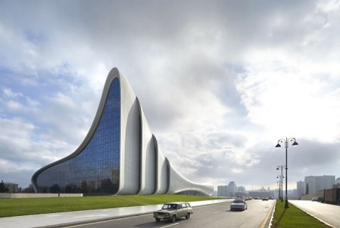 مرکز فرهنگی حیدر علی اف؛ یکی از آثار معماری بی نظیر آذربایجان+ عکس