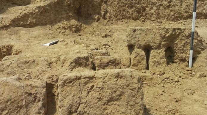 کشف بقایای یک بنای یادمانی مهم مربوط به دوره اشکانی