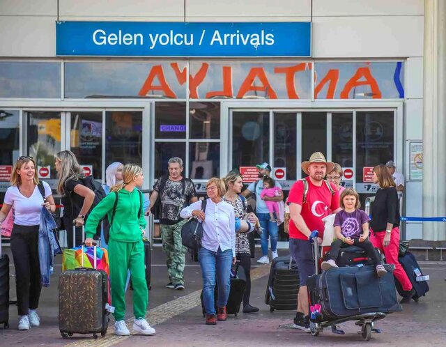 ترکیه در مسیر درآمد ۵۶ میلیارد دلاری از سفر