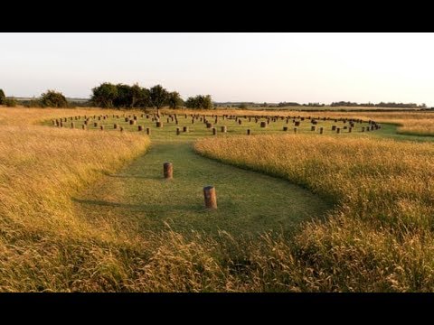 کشف ستون های زیرزمینی ۴۵۰۰ ساله در نزدیکی استون هنج