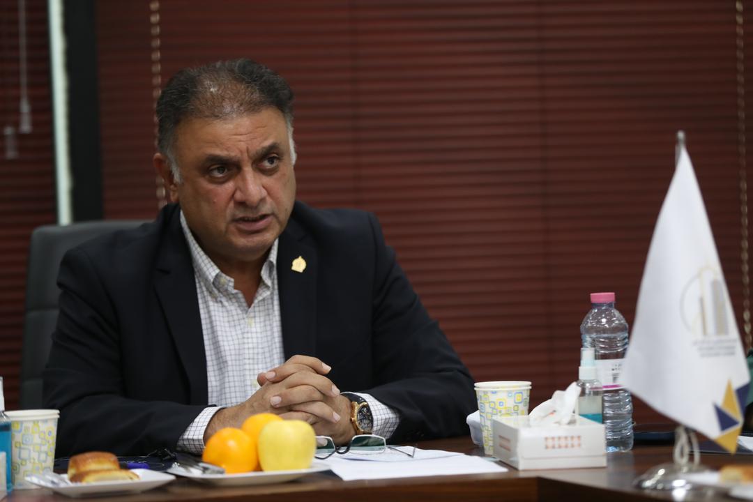 حذف مالیات برارزش افزوده در مناطق ازاد حاصل جلسات متعدد با کمیسیون‌های مجلس و وزیر اقتصاد است/ کیش دوباره پیشانی ارتباط اقتصاد ایران و جهان خواهد شد