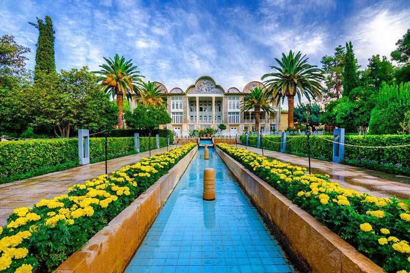 تصویری زیبا از باغ ارم شیراز