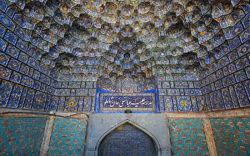 معماری زیبای مدرسه عباسقلی خان در مشهد/ عکس
